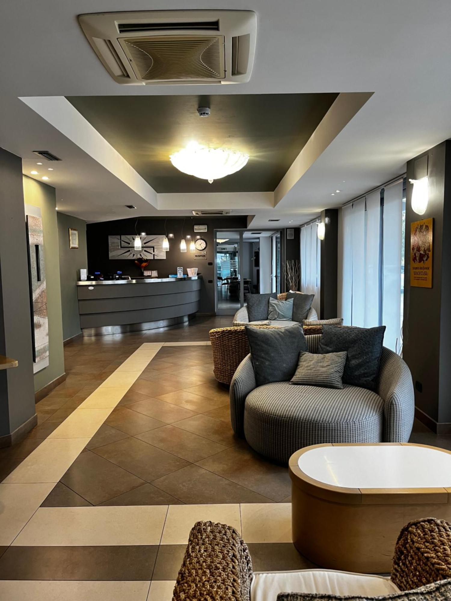 Hotel Oasi Wellness&spa Riva del Garda