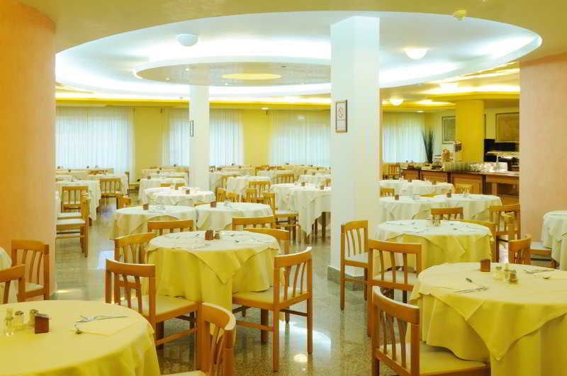 Hotel Oasi Wellness&spa 4*